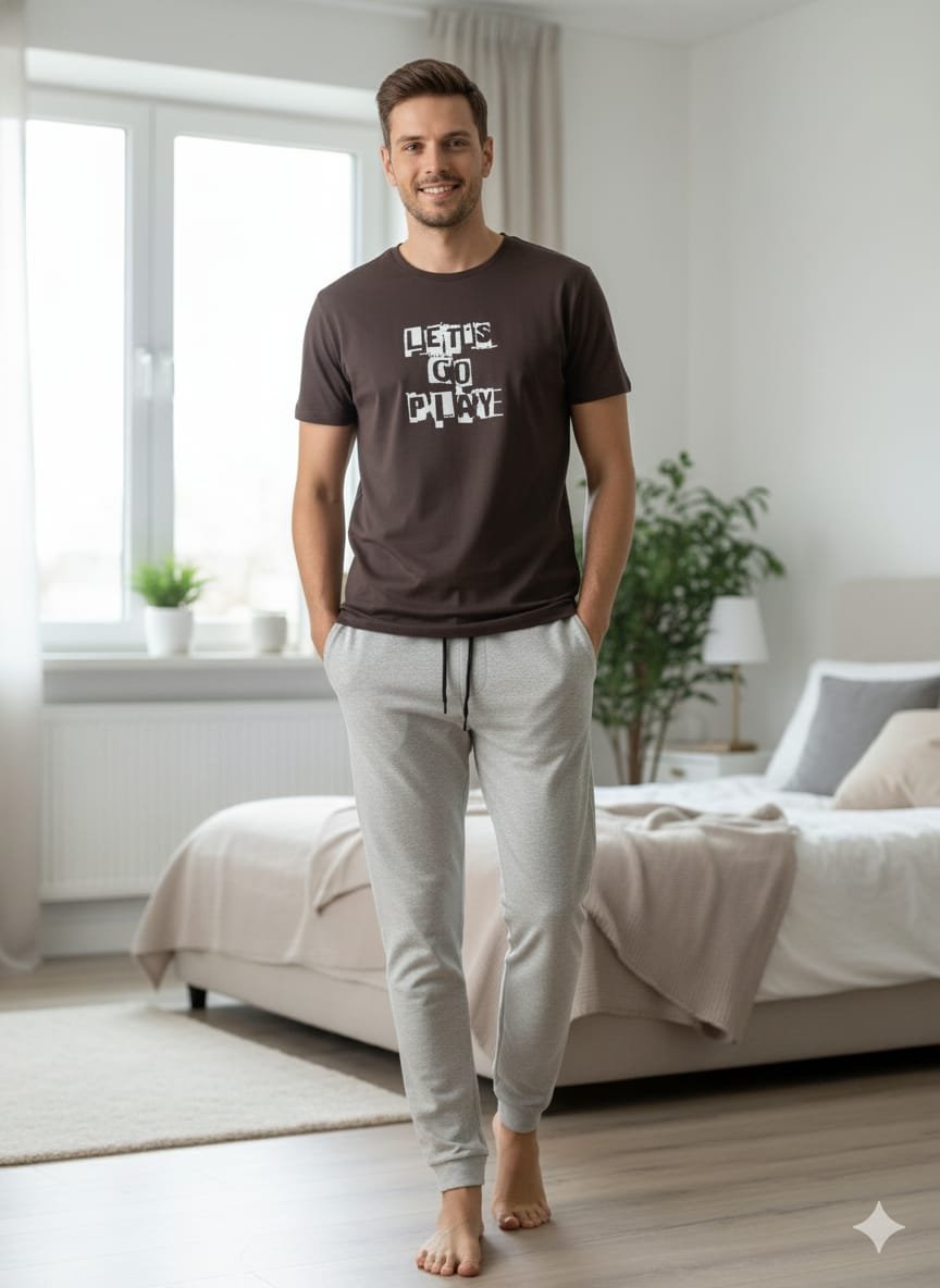 WhatsApp Image 2025-10-13 at 17.39.27 Erkek Kahve Krem Pijama Takımı - Görsel 1